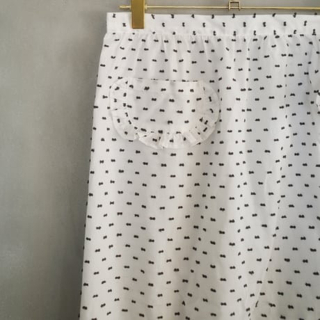 Tang Yuan Parlor's APRON - mochi2 white