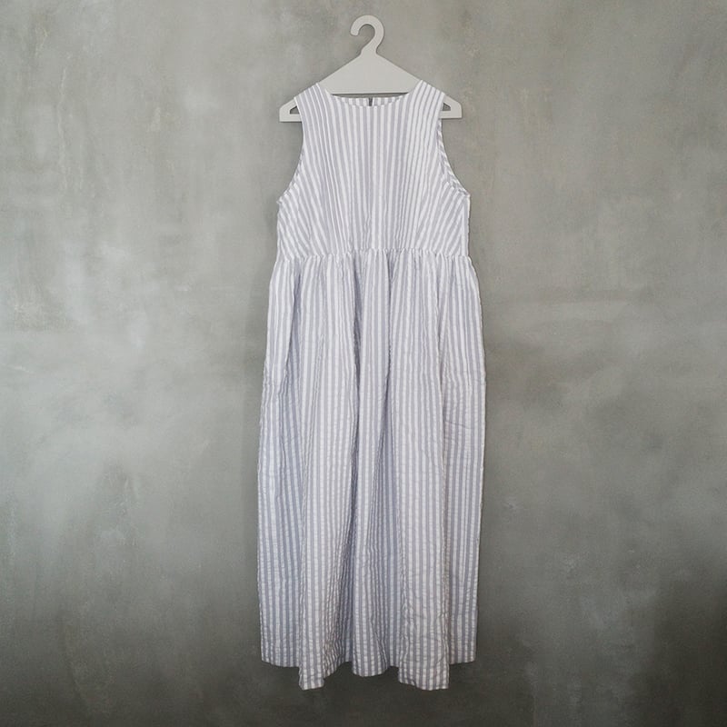 PARASOL STRIPES TUCK DRESS - cloudy gray | madd