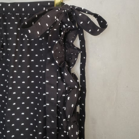 Tang Yuan Parlor's APRON - toro2 black