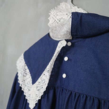 "walk happily" lace collar dress - navy