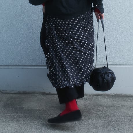 Tang Yuan Parlor's APRON - toro2 black