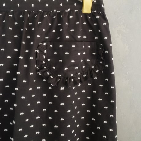 Tang Yuan Parlor's APRON - toro2 black