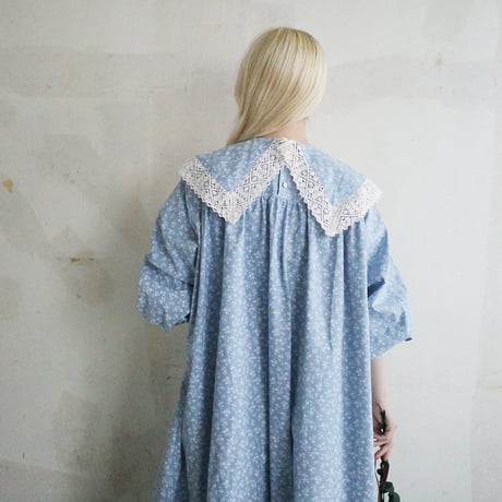 【3/5〜再予約販売】"skip happily" lace collar dress - light blue
