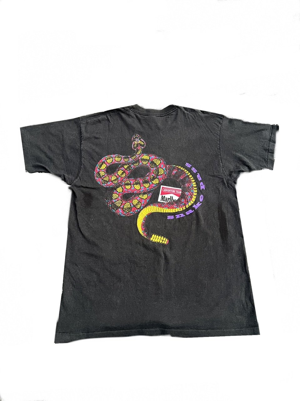 marlboro snake pass pocket tee | vintage forest