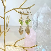 ピアス　ペリドット×水晶