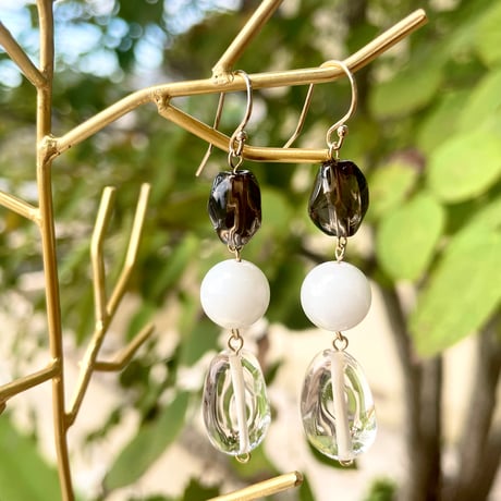 ピアス　スモーキー×ラベンダー翡翠×水晶