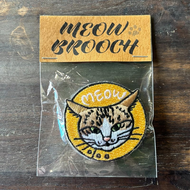 喫茶こぐまや 刺繍ブローチ | 泥猫倶楽部