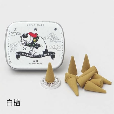 カヤ 猫缶三角香