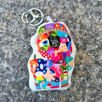 "ニジイロ 中指おじさん" cushion keychain