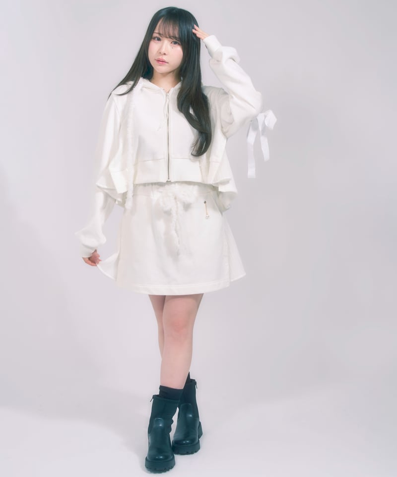 トレーナー スウェット ドッキングフリル ノースリスエット（1枚で映える、甘辛バランス）/ Docking Frill Sweat レディース ドッキングフリル ノースリスエット（1枚で映える、甘辛バランス