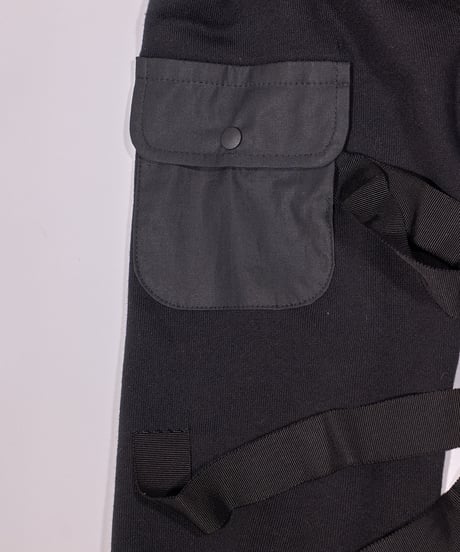 フリルスウェットパーカー / LL25OPK01 BLACK