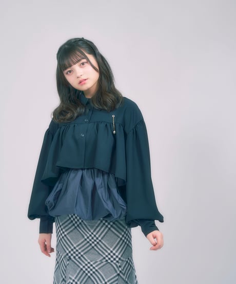 クロップド　ギャザーBL  / LL25BL02 GREIGE