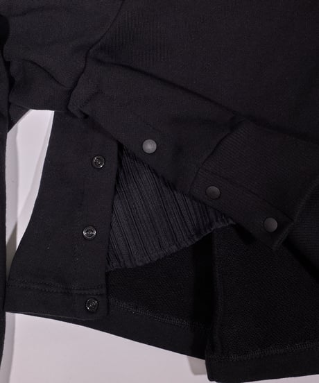 フリルスウェットパーカー / LL25OPK01 BLACK
