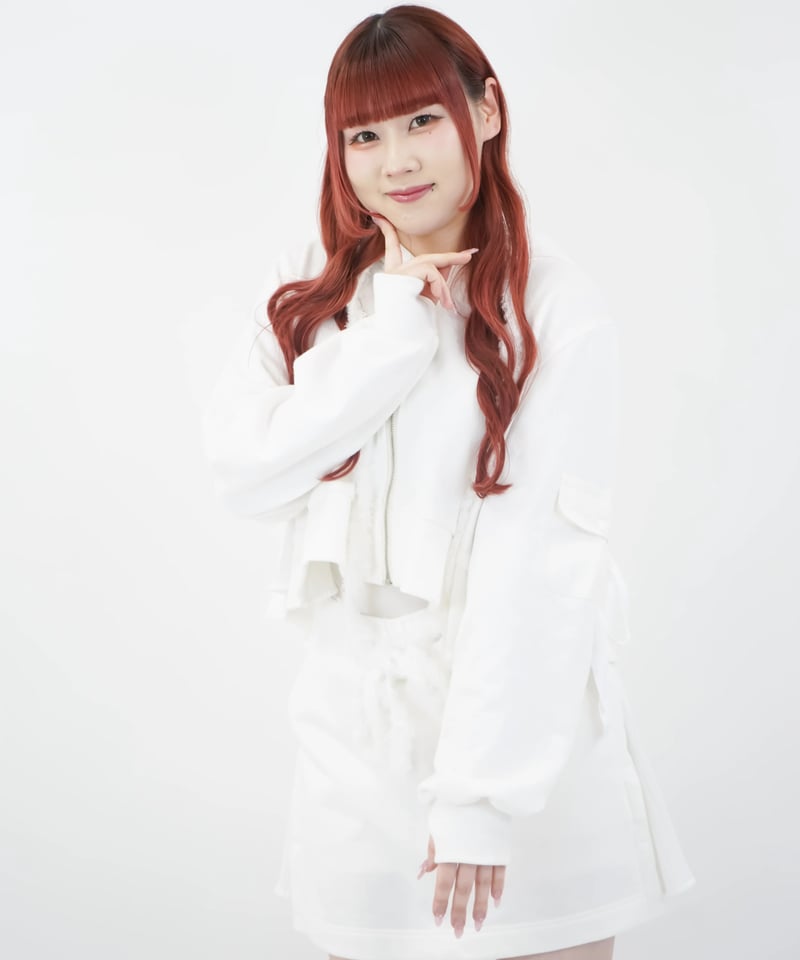 bulbubuブルブブ♡フリルいっぱいコスメパーカー♡SSS PEZ × RED CAP GIRL】コラボ 25SS ビッグシルエット フロント