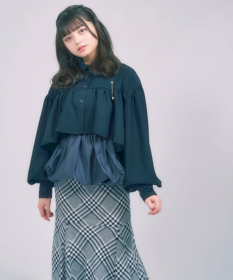 クロップド ギャザーBL / LL25BL02 BLACK | lattelatte
