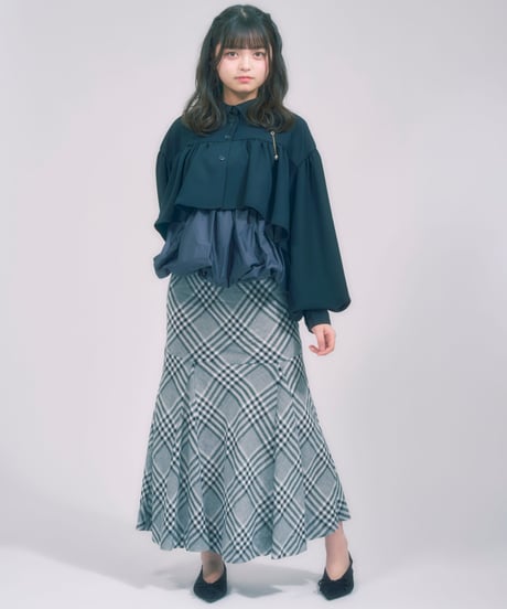 クロップド　ギャザーBL  / LL25BL02 BLACK