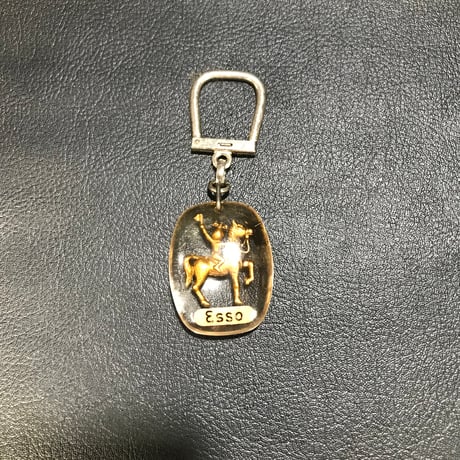 Bourbons ESSO GIRL French Keyring