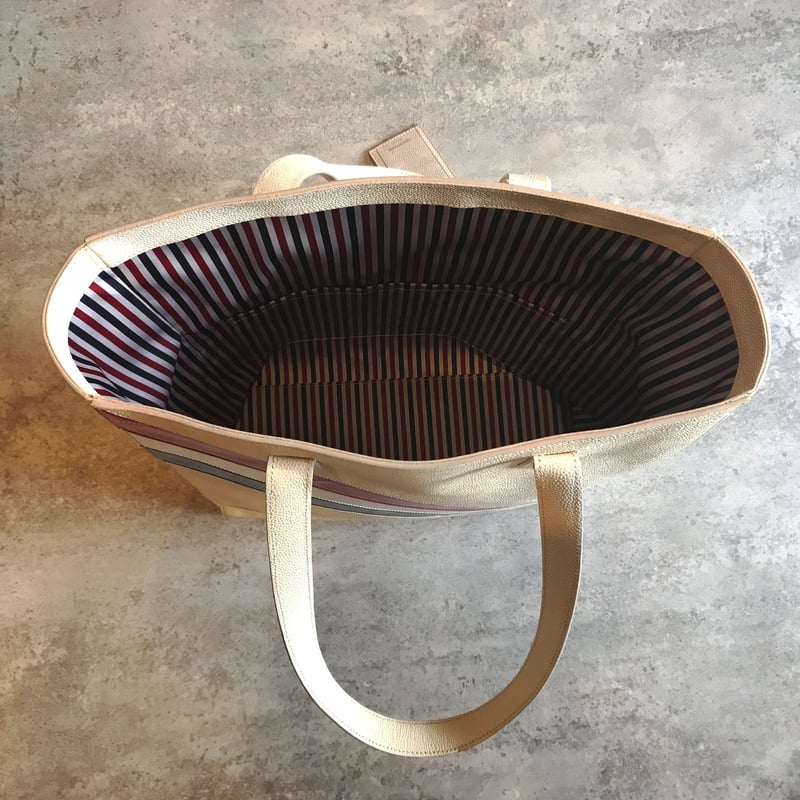 美品)THOM BROWNEトムブラウン レザートートバッグ(送料別途 美品)THOM BROWNEトムブラウン レザートートバッグ(送料別途