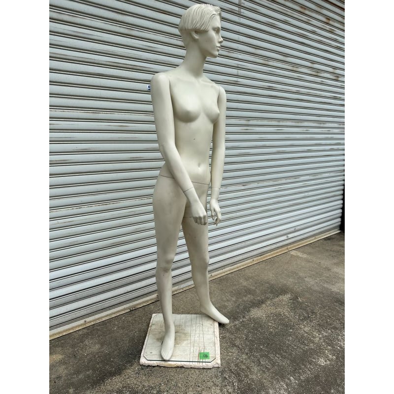 ホワイトマネキン 布製 金属ベース 制作ベース)アート・オブジェ制作用ベース 女性マネキン 4（送料別途