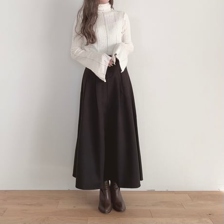 フェイクスエードロングスカート