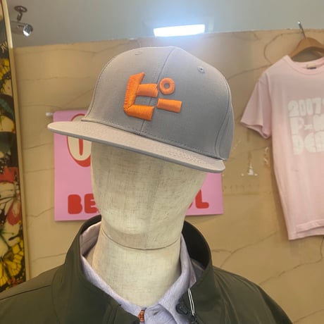 “ピー”フラットCAP🌈18周年記念カラー🌈※１点ずつのみ