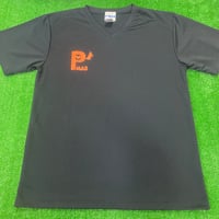 Pロゴ　ドライVネックTシャツ(ブラック)