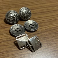 ボタン