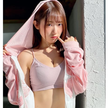 「春蝶のデジタルグラビアチェキ Vol.29🐥🌰」宛名＆サイン＆一言コメント入りチェキ👙