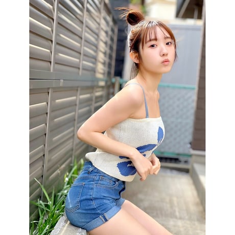 「春蝶のデジタルグラビアチェキ Vol.42🐥💙」宛名＆サイン＆一言コメント入りチェキ👙