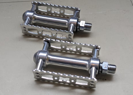 【中古】MKS SYLVAN TOURING ぺダル シルバー
