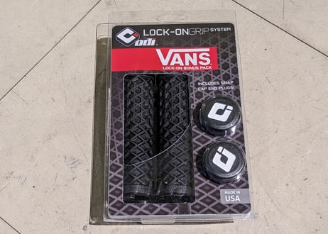 【新品】ODI VANS LOCK ON GRIP ロックオングリップ ブラック