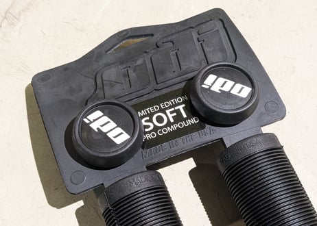 【新品】ODI LONG NECK GRIP SOFT COMPOUND グリップ ブラック