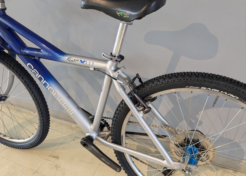 中古】CANNONDALE KILLER V 900 マウンテンバイク DEORE 中古】CANNONDALE KILLER V 900 マウンテンバイク DEORE