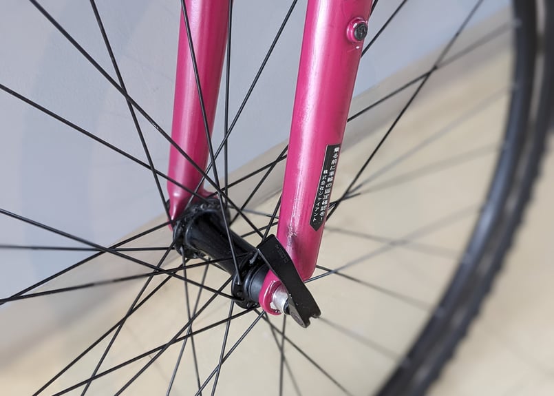 中古】GIANT SEEK R3 クロスバイク マルチカラー タイヤ新品サイズ