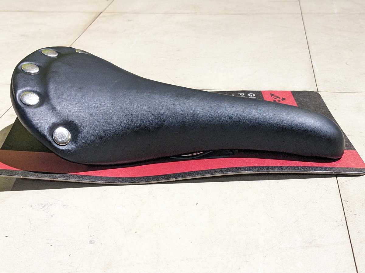 レザーサドル クラシックスタイル ブラック クラシックに見えて実はハイテク!? SELLE ANATOMICA / レザー