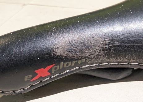 【中古】Selle ITALIA eXplorer サドル ヴィンテージ ブラック