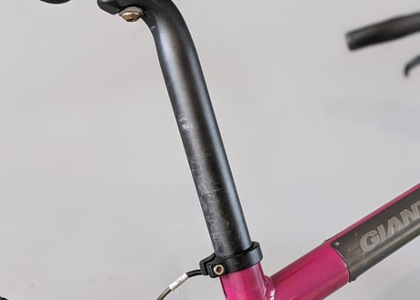 【中古】GIANT SEEK R3 クロスバイク マルチカラー タイヤ新品サイズアップ