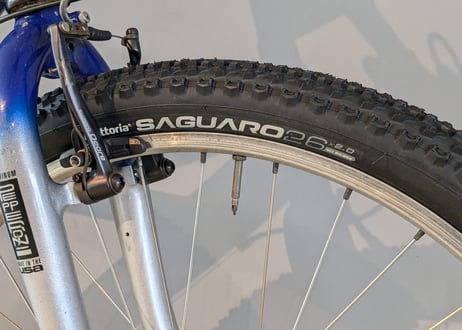 【中古】CANNONDALE KILLER V 900 マウンテンバイク DEOREハイブリット 1×10速