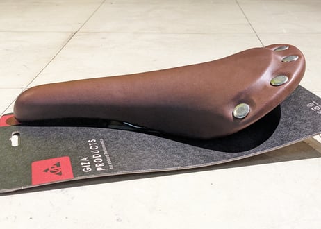 【新品】GIZA PRODUCTS VL-1221 Saddle サドル ライトブラウン 鋲打