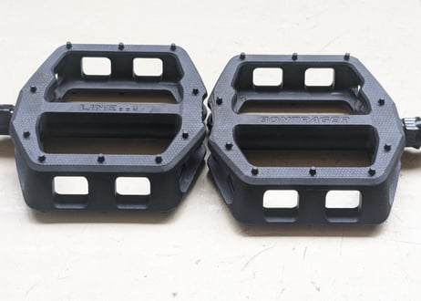 【中古】 BONTRAGER LINE COMP ペダル ブラック ナイロンボディ