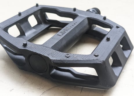 【中古】 BONTRAGER LINE COMP ペダル ブラック ナイロンボディ