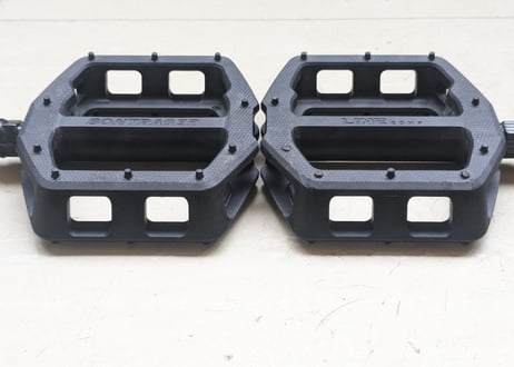 【中古】 BONTRAGER LINE COMP ペダル ブラック ナイロンボディ
