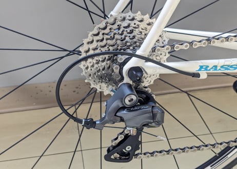 【中古】BASSO LESMO フラットバーロードバイク ホワイト クロモリ