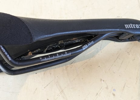 【中古】Selle ITALIA nitrox サドル ブラック ヴィンテージ