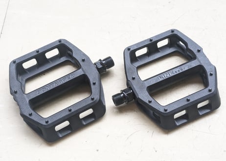 【中古】 BONTRAGER LINE COMP ペダル ブラック ナイロンボディ