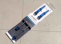 【新品】ADEPT CNC QUICK RELEASE クイック 100/135 ブルー