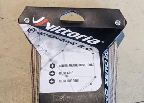 【中古】未使用 Vittoria TERRENO ZERO タイヤ 700×38c black para クリンチャー チューブレスレディ
