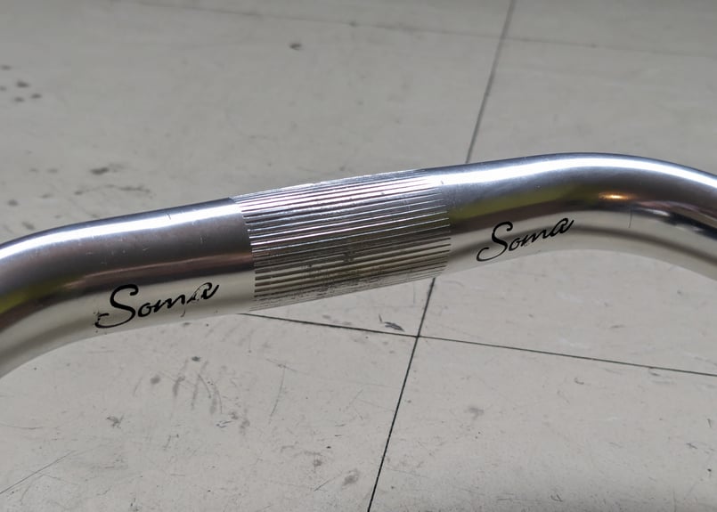 中古】SOMA 3-SPEED MOUSTACHE BAR ハンドル シルバー | eallo 中古】SOMA 3-SPEED MOUSTACHE BAR ハンドル シルバー | eallo