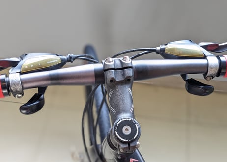 【中古】MERIDA CROSSWA200-MD クロスバイク ディスクブレーキ ブラックレッド