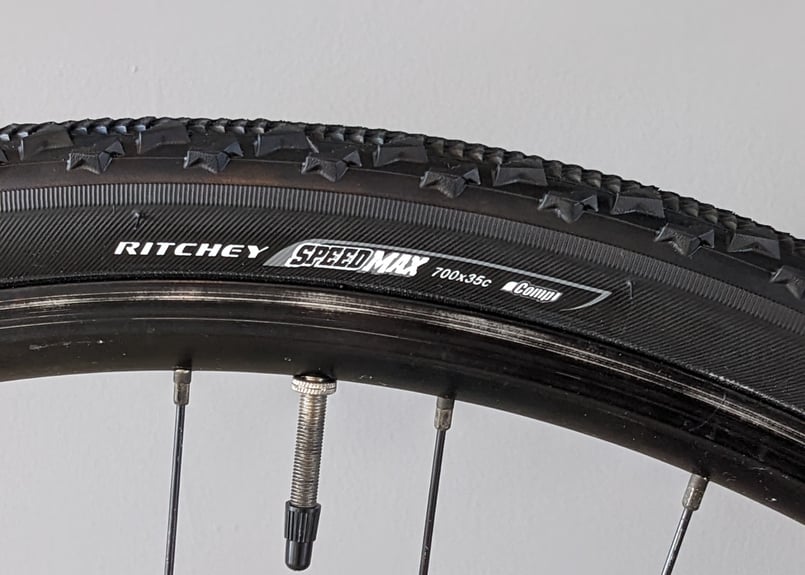 中古】GIANT SEEK R3 クロスバイク マルチカラー タイヤ新品サイズ